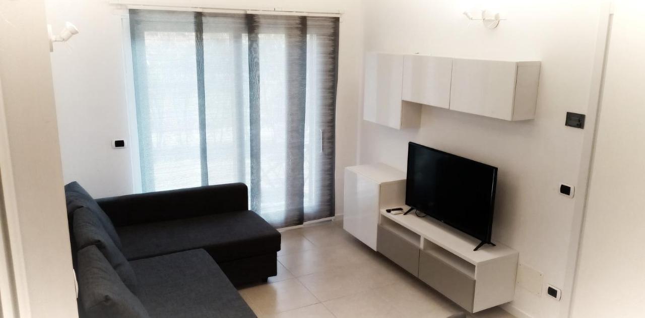 Residence Alessandra Supervacanza House - ドマーゾ エクステリア 写真