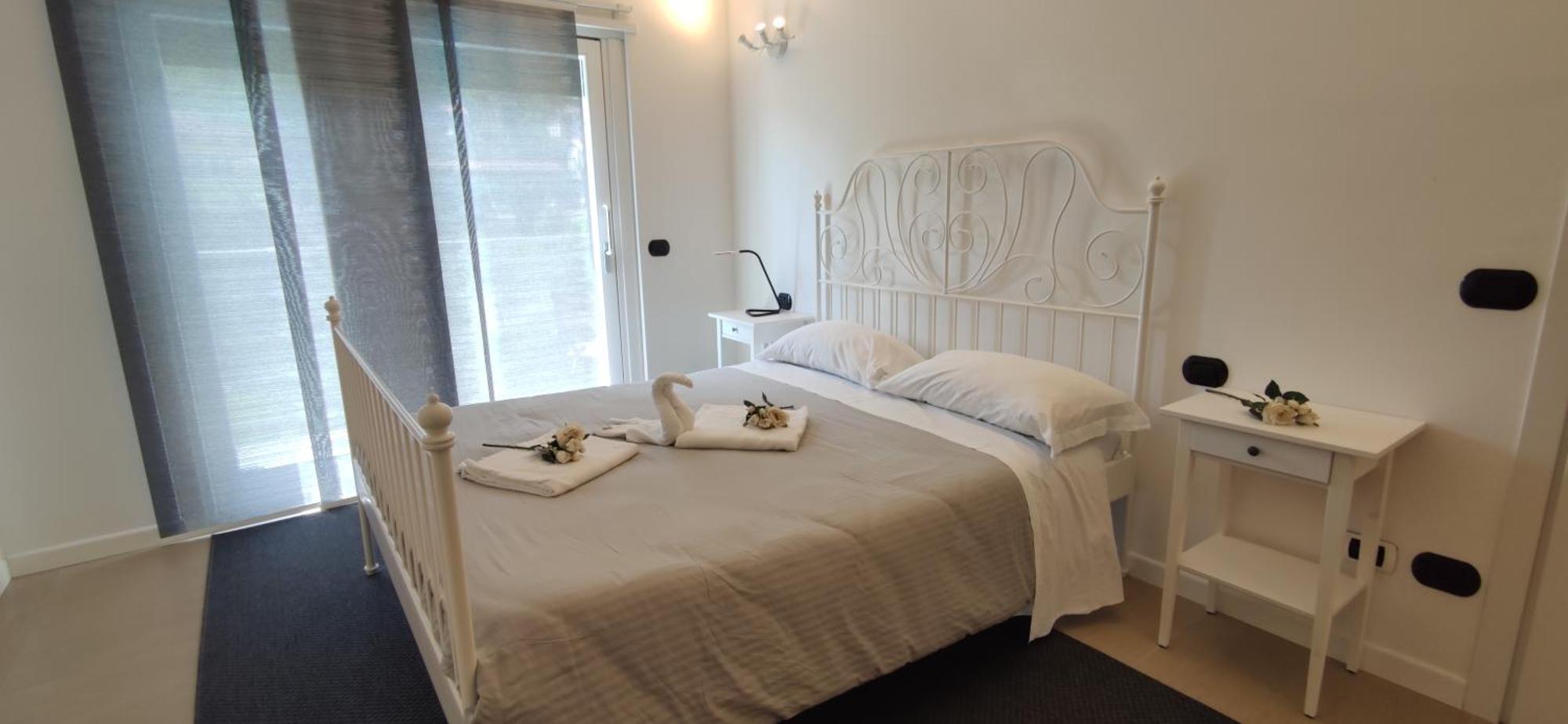 Residence Alessandra Supervacanza House - ドマーゾ エクステリア 写真